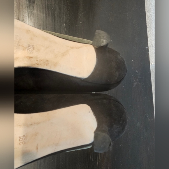 Andrea Carrano Milk kitten heels black suede sz 39 1/2 - Picture 8 of 10